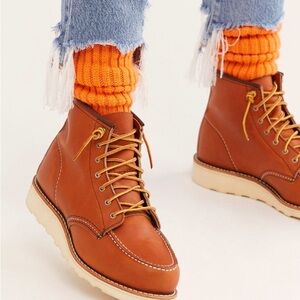 Red Wing 6" Classic Moccasin Boot; women’s 8!